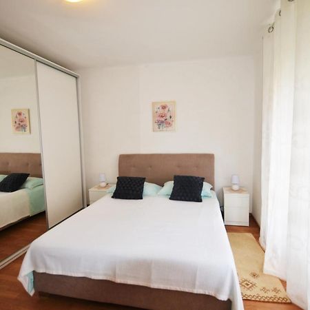 Apartment Leo Umag Extérieur photo