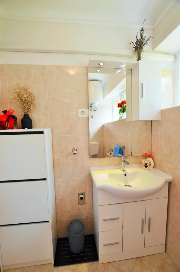 Apartment Leo Umag Extérieur photo