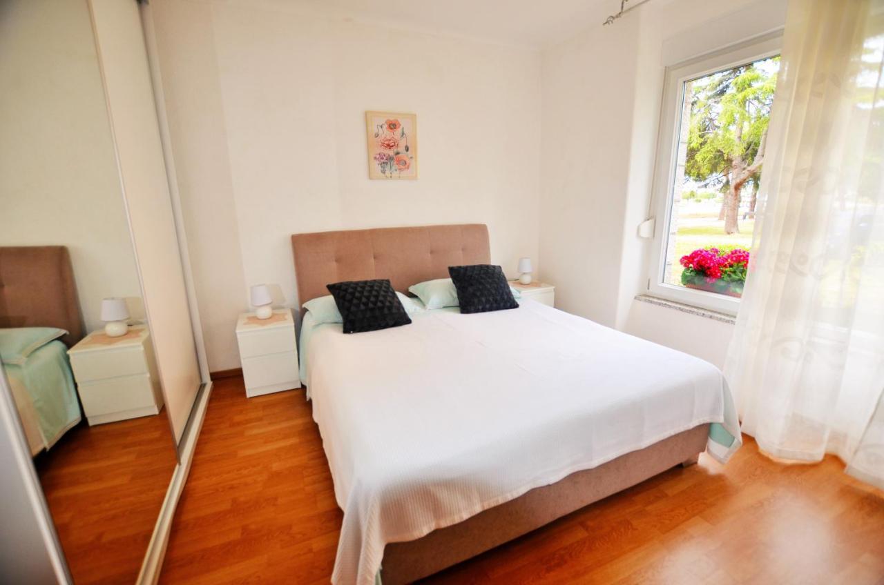 Apartment Leo Umag Extérieur photo