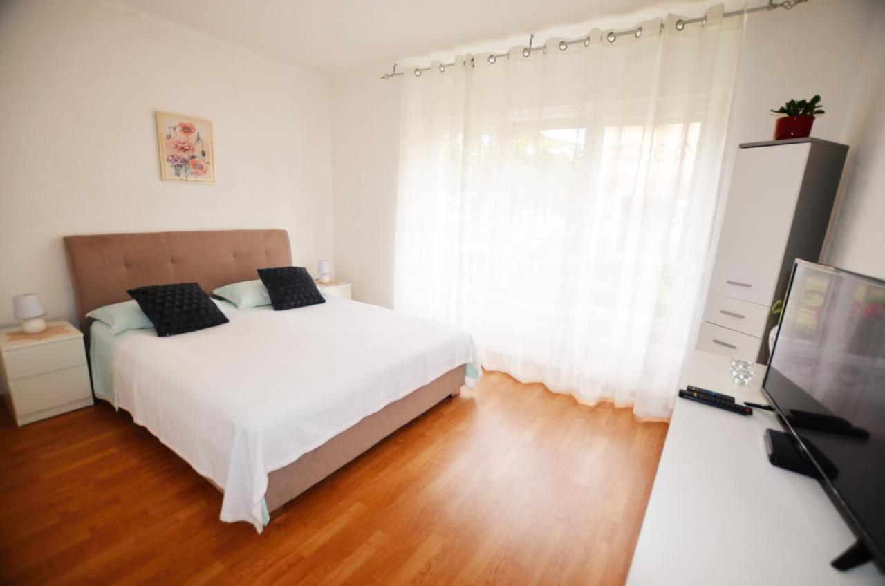 Apartment Leo Umag Extérieur photo
